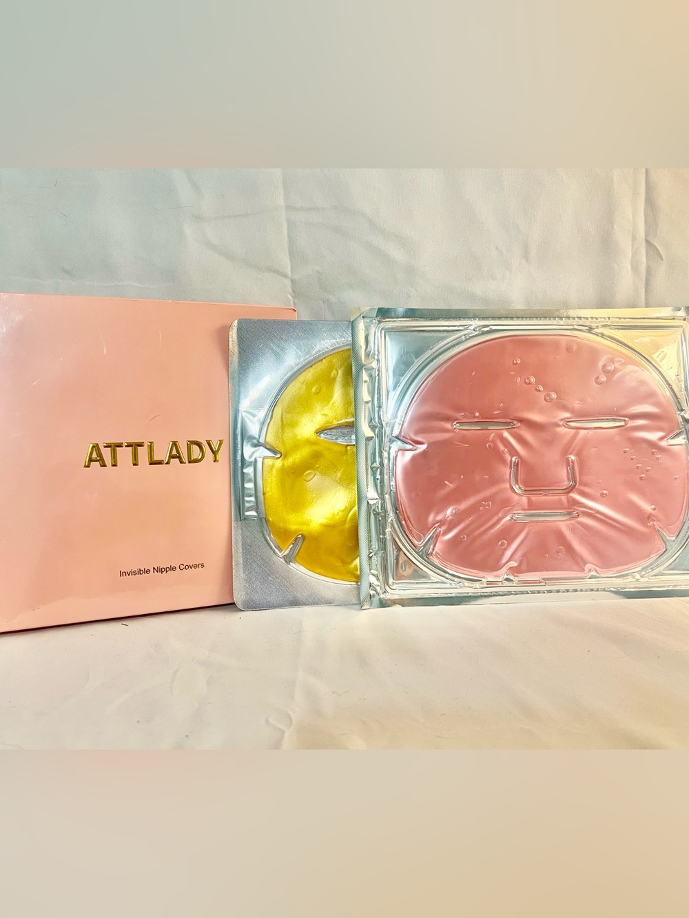 Invisible Nipple Covers - Smooth Protection sealed box bra w 2 facemask gift set